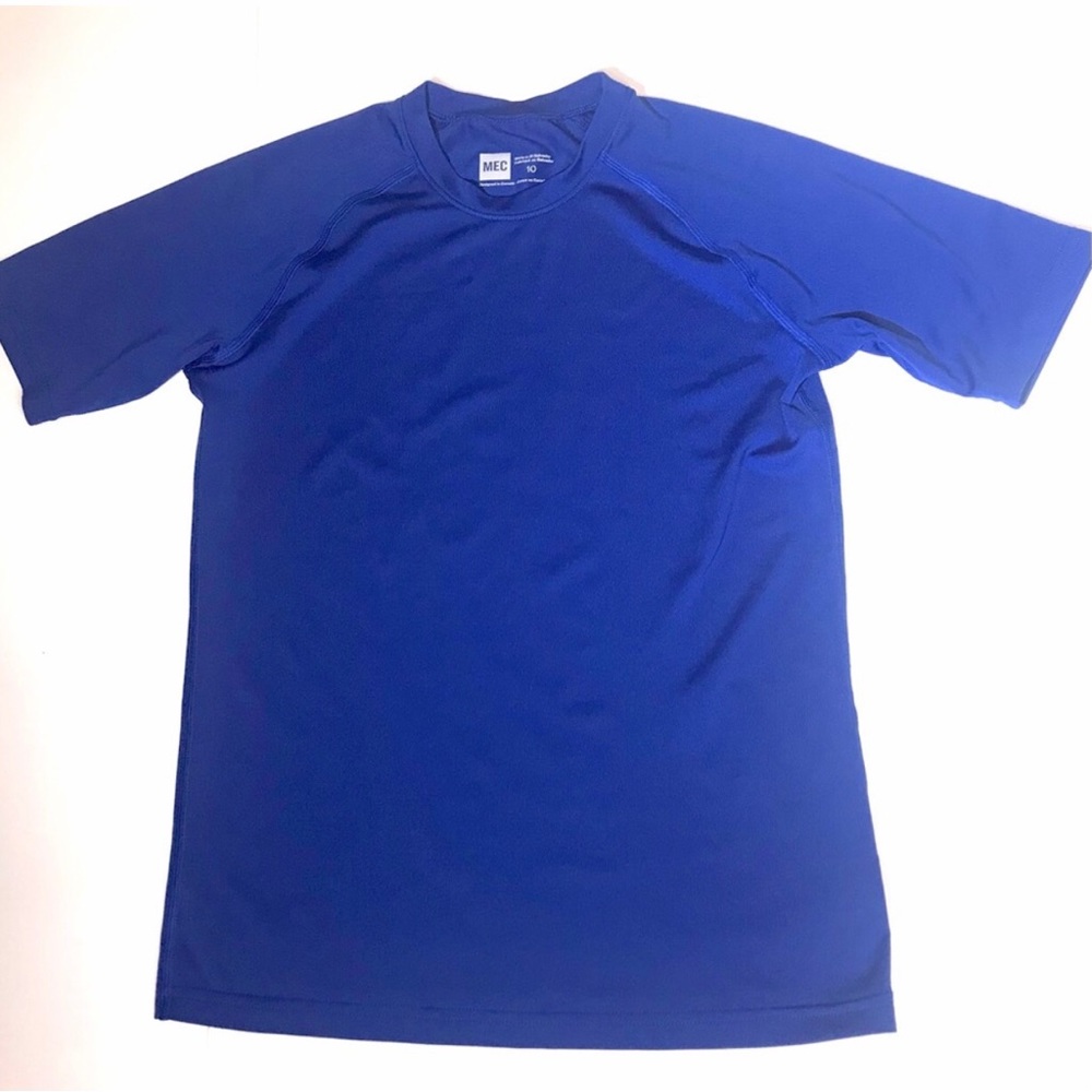 *NEW* kids MEC short sleeve shirt